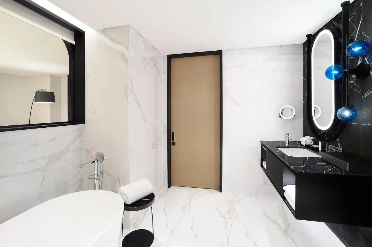 Le Meridien Seoul Myeongdong Hotel